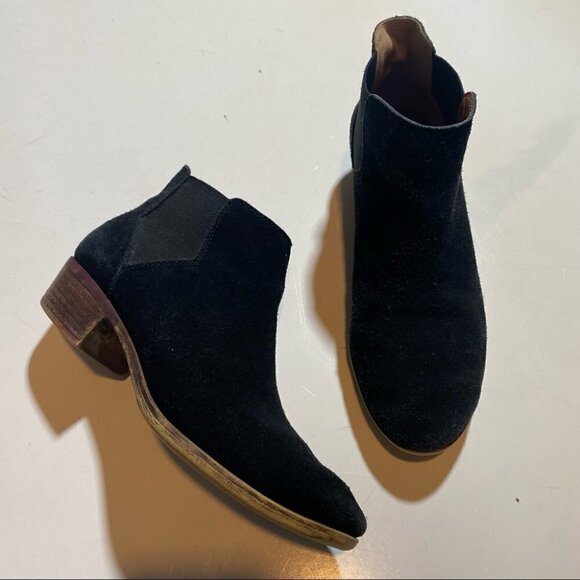 Lucky Brand Bellamy Chelsea Ankle Boots Womens 7 M Black Suede Leather Pull On - Picture 2 of 6